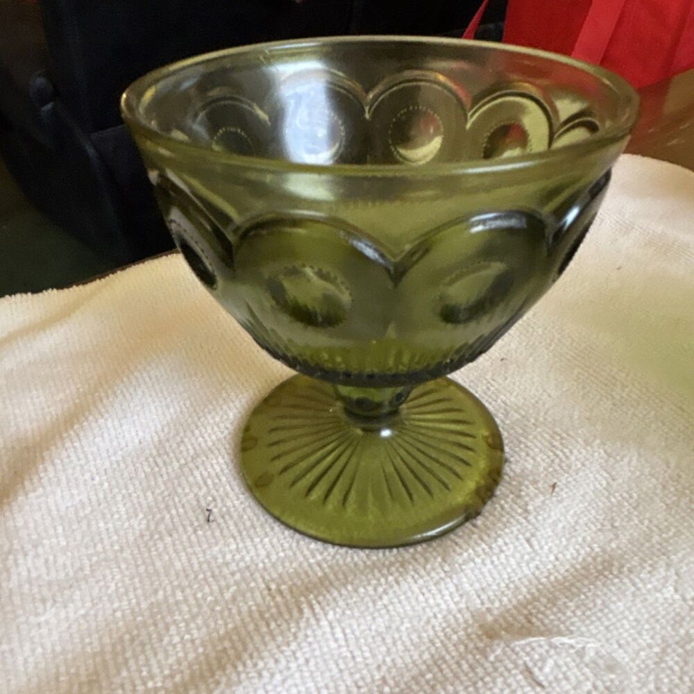 Bartlett Collins low server, Dish in Manhattan bull’s-eye avocado green